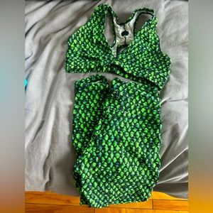 Booty by brabants leggings and sports bra